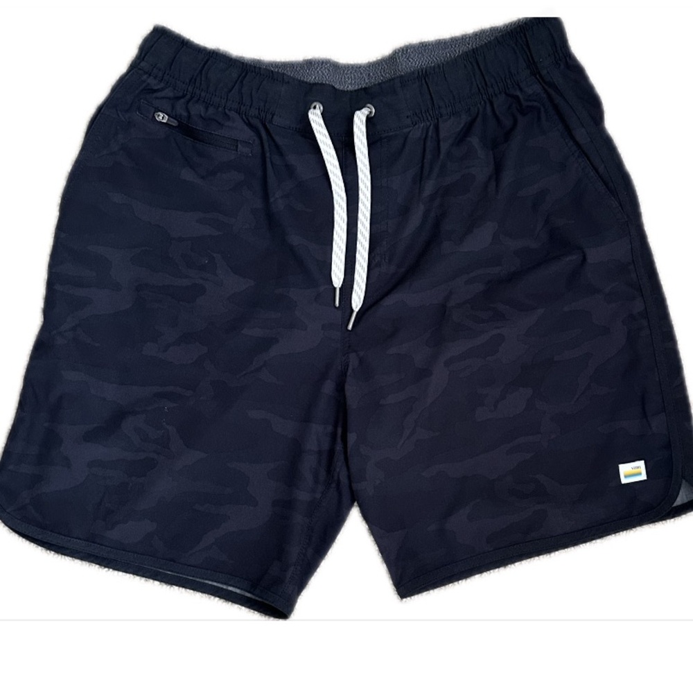 Vuori Black Camo Shorts Men Large